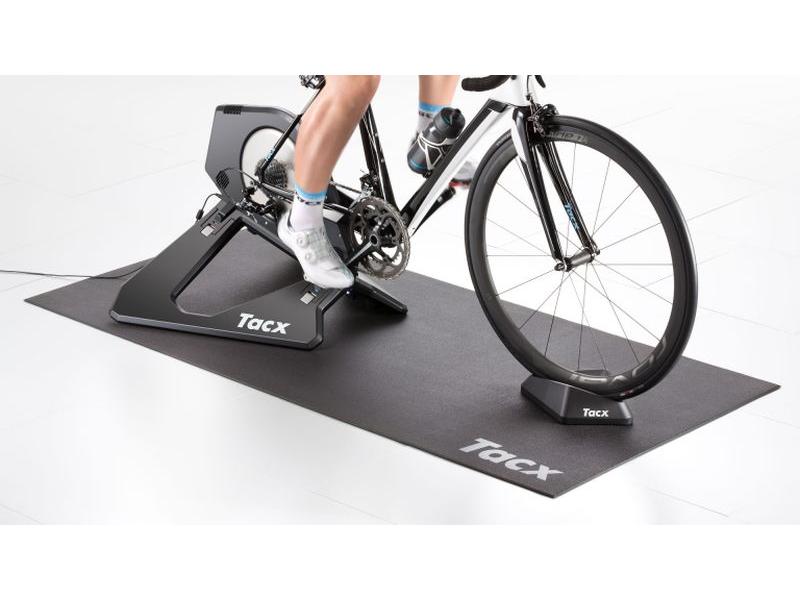 Tacx Matte zu Trainings-Rollen