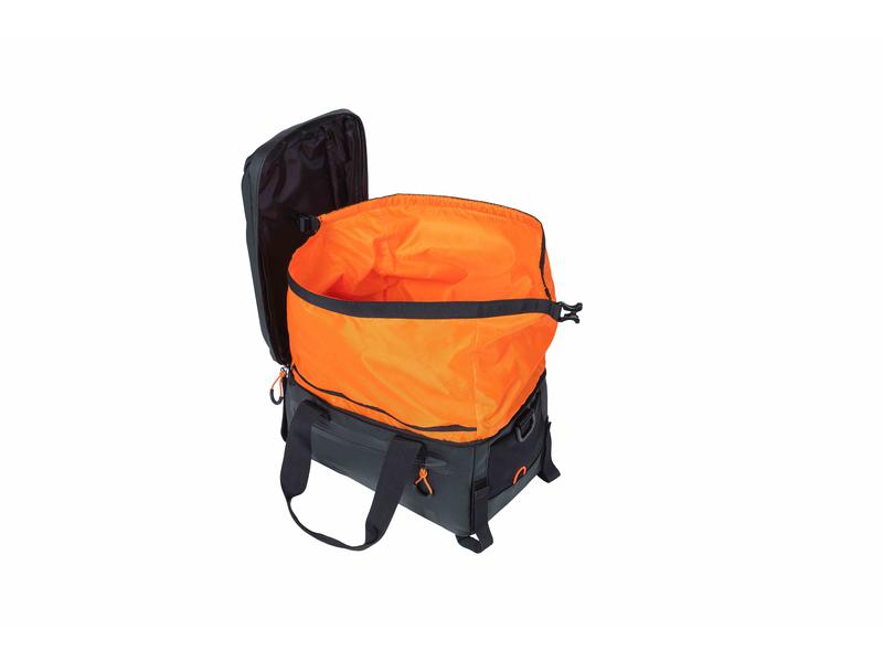 BASIL Gepäckträgertasche Miles Tarpaulin Schwarz