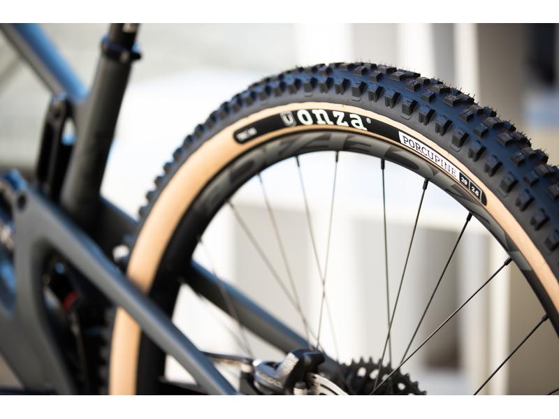 Onza Velopneu Porcupine Skinwall, 60 Rubber, 29  x 2.6