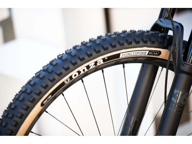 Onza Velopneu Porcupine Skinwall, 60 Rubber, 27.5  x 2.6