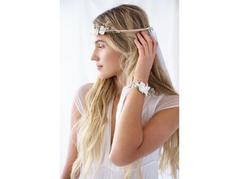 Partydeco Partyaccessoire Blumenarmband Weiss