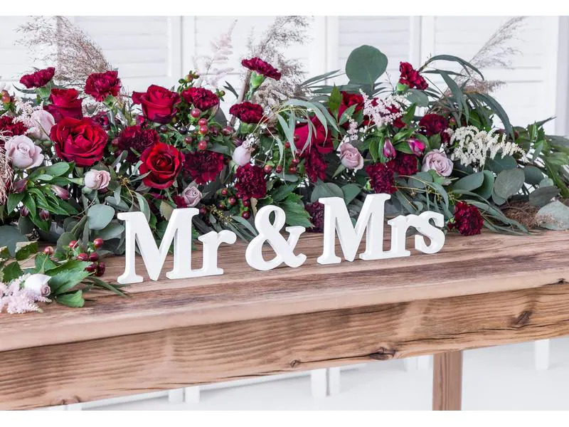 Partydeco Partyaccessoire Holzschrift Mr &amp; Mrs 50 x 9.5 cm, Weiss