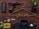 Partydeco Partyaccessoire Kleiderbügel Groom 45 x 27 cm, Gold