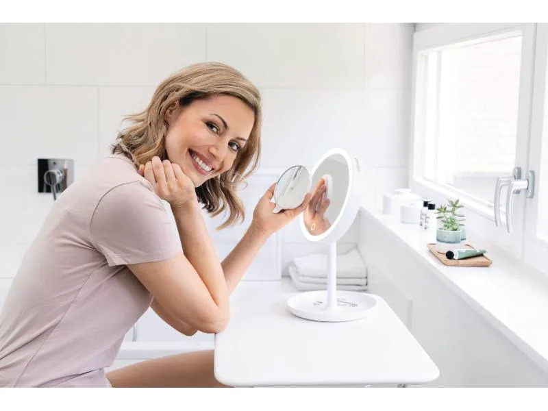 Beurer Kosmetikspiegel mit Sensor BS 45 Weiss