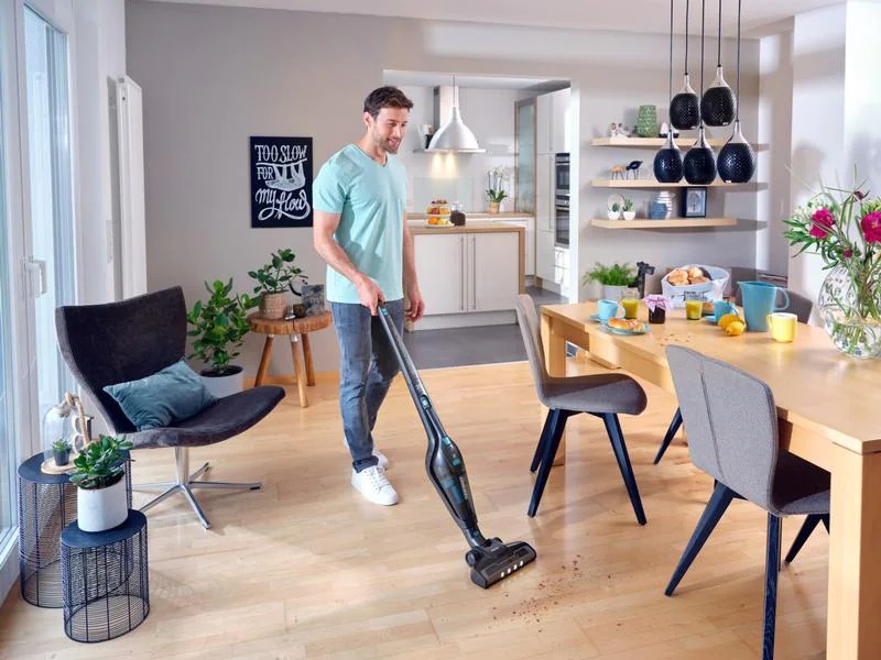 Leifheit Akku-Hand- und Stielsauger Rotaro PowerVac 2in1 Schwarz