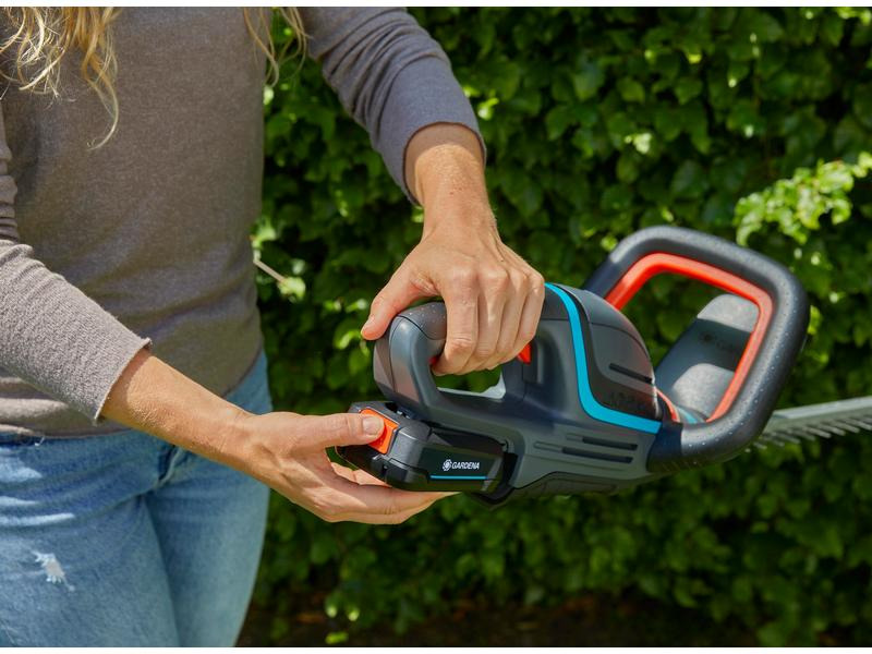 Gardena Akku-Heckenschere ComfortCut 60/18 V P4A Solo