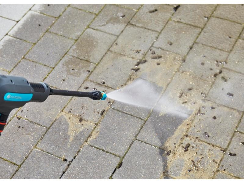 Gardena Akku-Mitteldruckreiniger AquaClean 24/18 V P4A Set