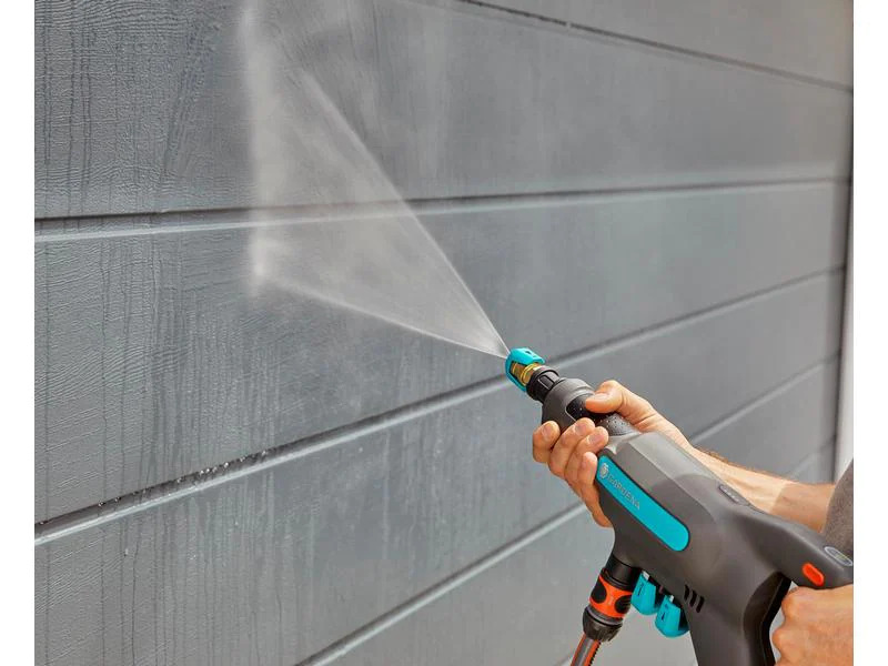 Gardena Akku-Mitteldruckreiniger AquaClean 24/18 V P4A Set