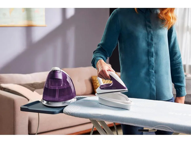 Philips Dampfbügelstation PerfectCare Compact Plus GC7930/31