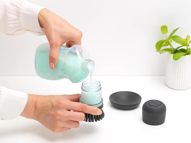 Brabantia Spülbürste mit Seifenspender Dunkelgrau