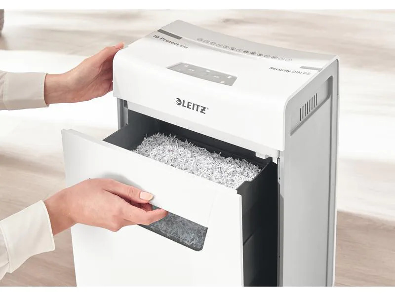 Leitz Aktenvernichter IQ Protect 6X P-5, 6 Seiten