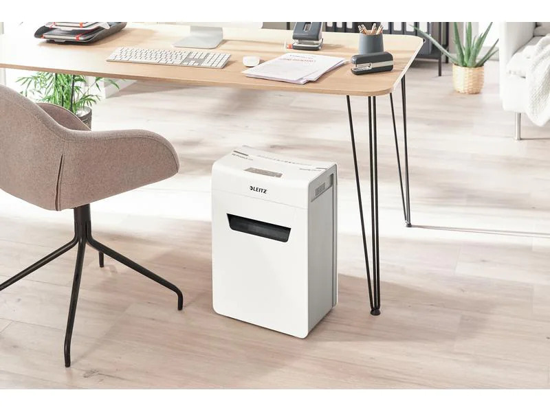 Leitz Aktenvernichter IQ Protect 6X P-5, 6 Seiten
