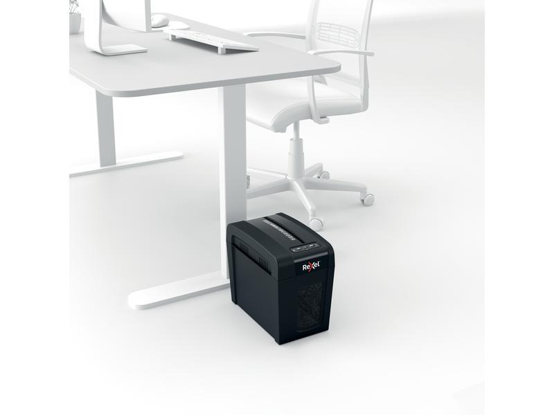 Rexel Aktenvernichter Secure X6-SL P-4, 6 Seiten