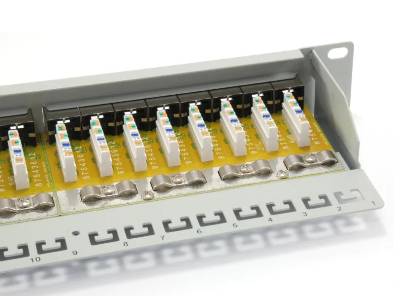 equip Patchpanel 24 Port, LSA, 1HE 19 Rack