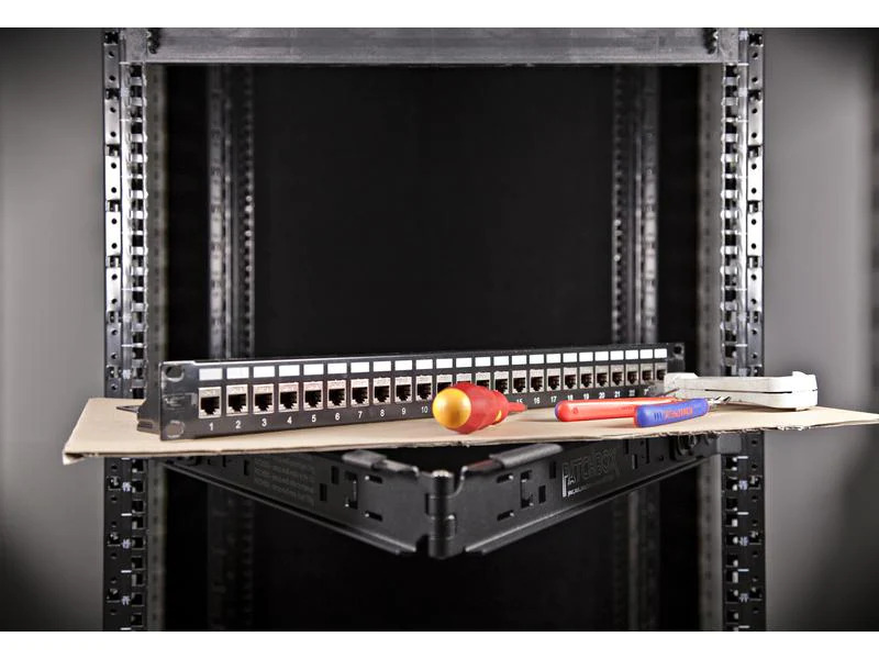 Patchbox Stand Setup.exe 19 Mobile Desk, Die Dritte Hand, Halterung