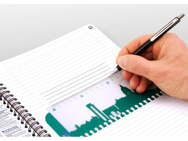 Oxford Notizheft Essentials Spiralbuch, A5, Liniert, Schwarz