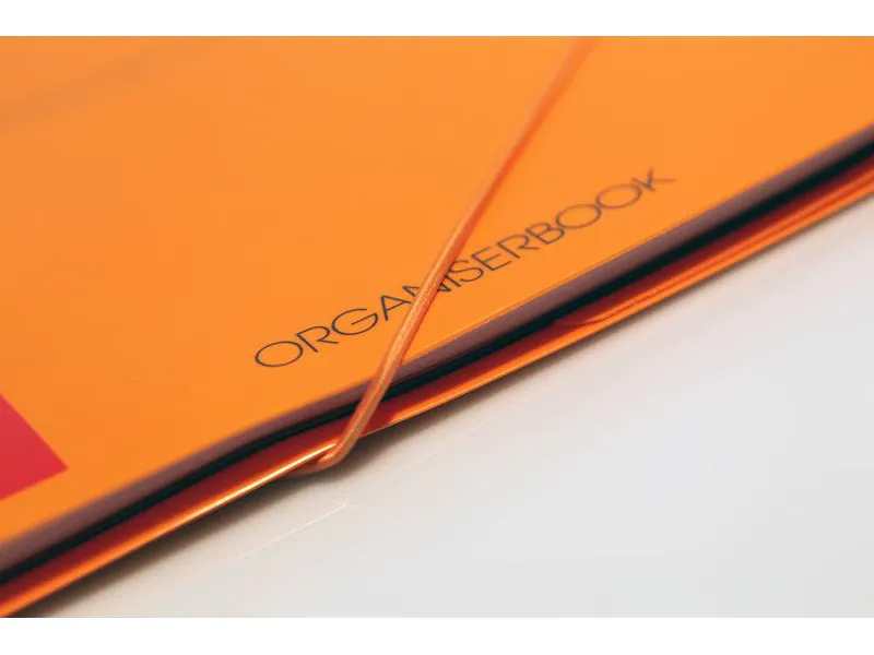 Oxford Notizheft International Organiserbook, A4 +, Kariert, Grau