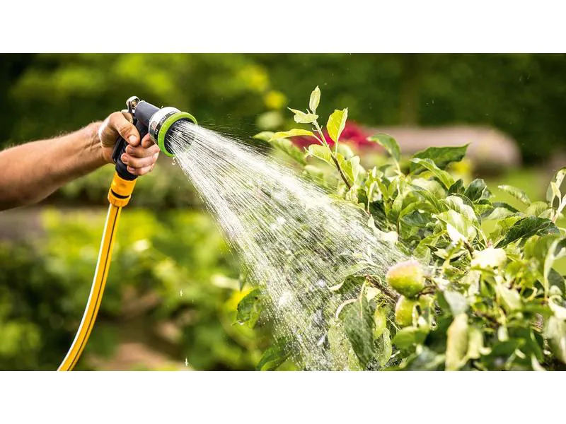 Bosch Akku-Gartenpumpe GardenPump 18V-2000 Kit, 2.5 Ah