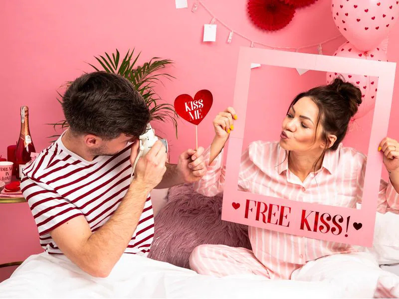 Partydeco Partyaccessoire Free Kiss 50 x 59.5 cm, Pink