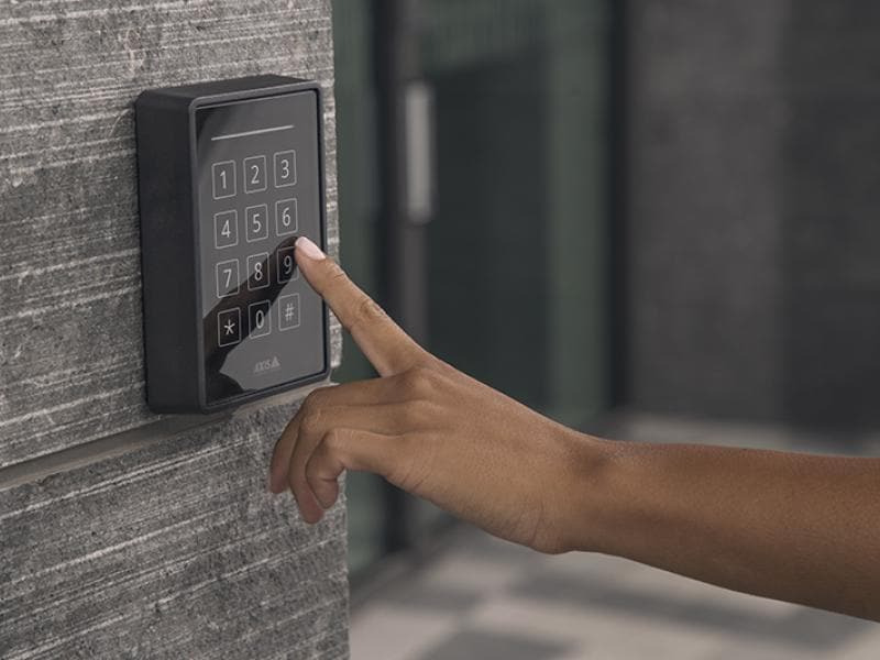 Axis Multireader A4120-E RFID mit Nummernblock