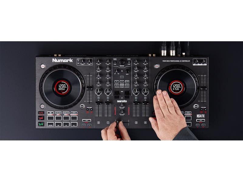 Numark DJ-Controller NS4FX