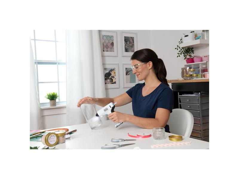 BLACK+DECKER Heissklebepistole BCGL115-XJ ink. 20 Klebestifte
