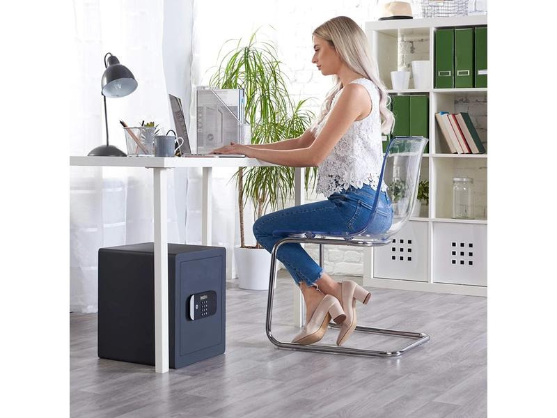 Yale Tresor YSEM Mittel Office