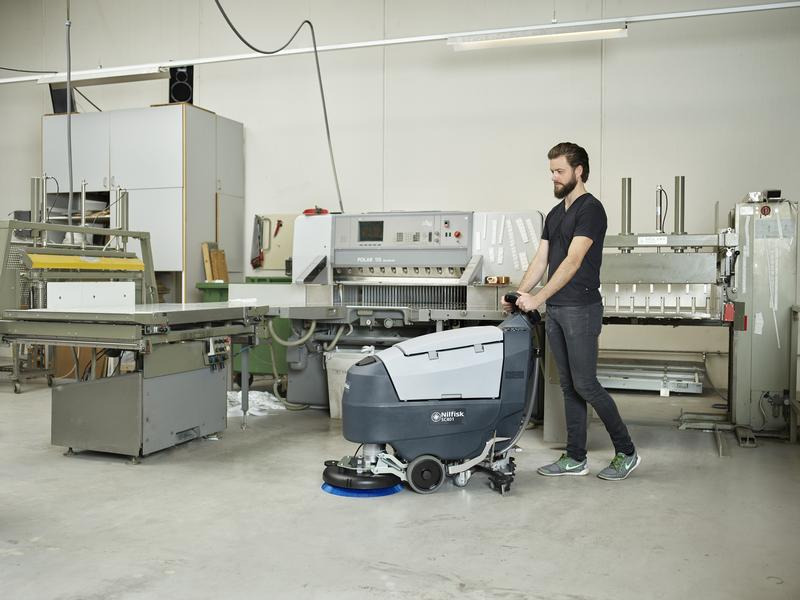Nilfisk Akku-Scheuersaugmaschine SC401 43 BD