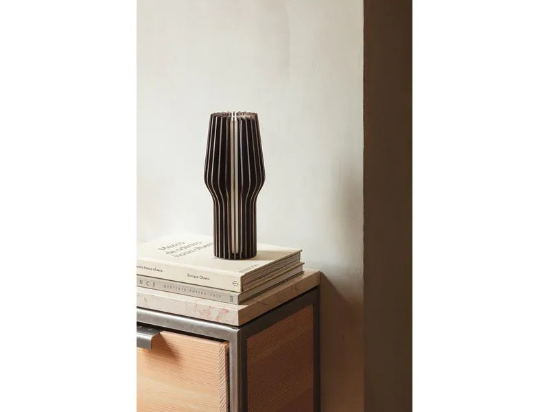 Eva Solo Tischleuchte Radiant, 28.5 cm, Smoked