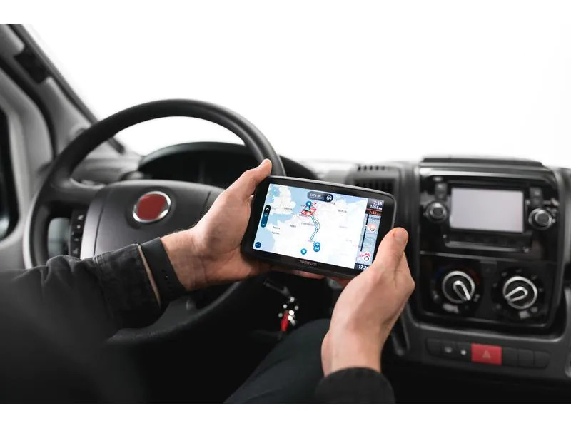 TomTom Navigationsgerät GO Camper Tour 6 EU48