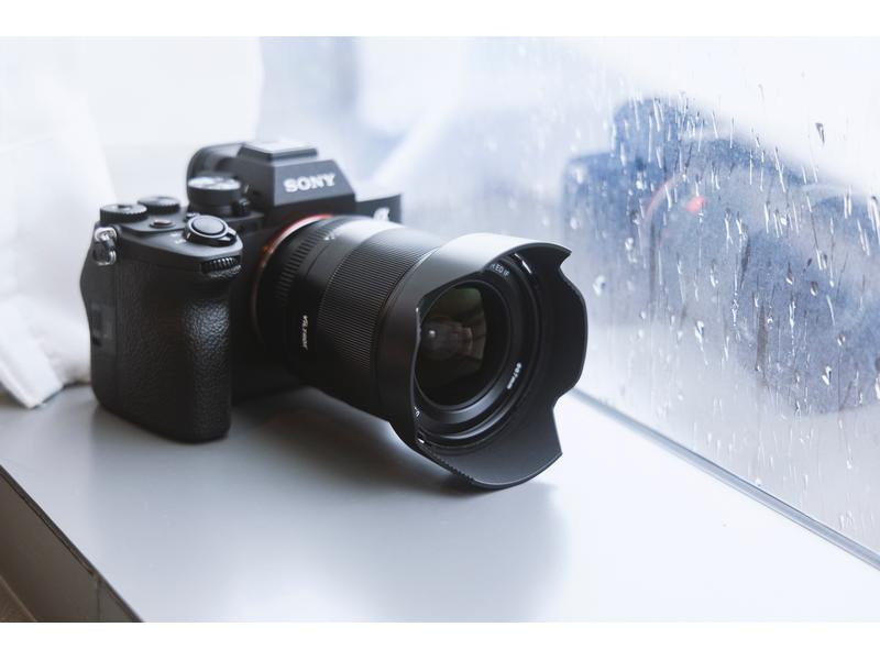 Viltrox Festbrennweite AF 13mm F/1.4 – Sony E-Mount