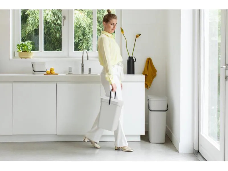 Brabantia Recyclingbehälter Sort &amp; Go 12 l, Hellgrau