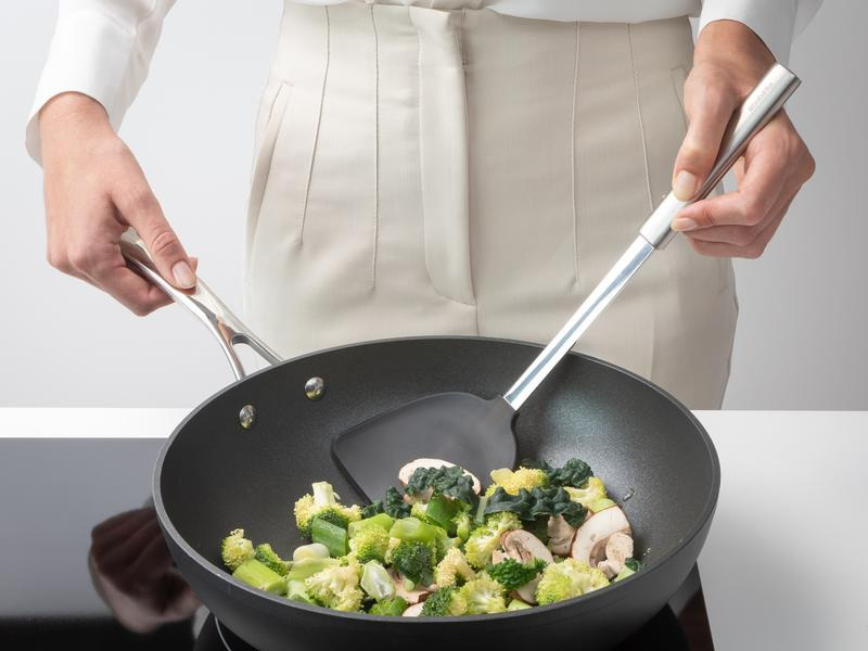 Brabantia Wok-Wender Profile Line Silber