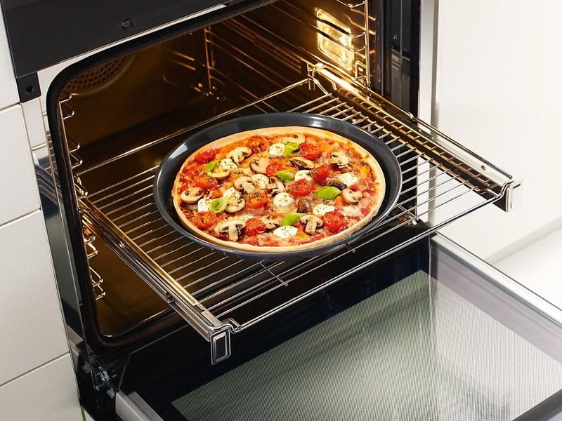 Miele Quiche-Backform HBF27 27 cm, Schwarz