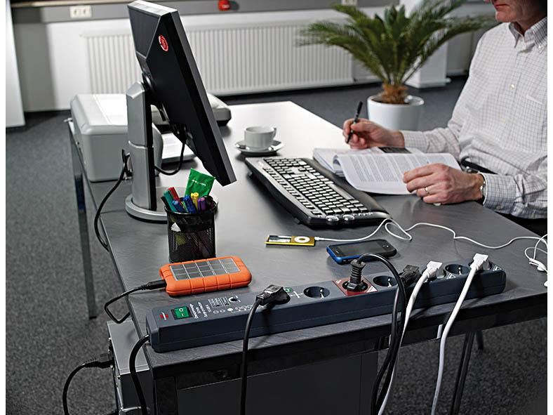 Brennenstuhl Master-Slave-Steckdosenleiste Secure-Tec 10x T13