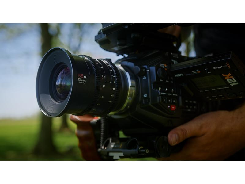 Sirui Festbrennweite 24mm T2 Full-frame Marco Cine Lens – Arri PL