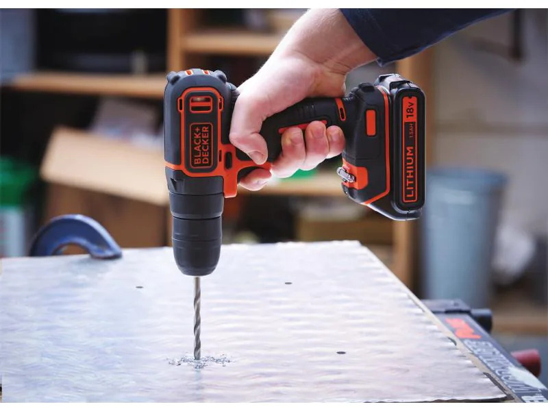 BLACK+DECKER Akku-Schlagbohrschrauber BDCHD18K Kit