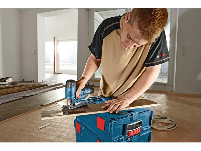 Bosch Professional Akku-Stichsäge GST 12V-70 Kit, L-Boxx
