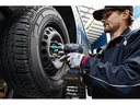 Bosch Professional Akku und Ladegerät 18V 4.0 Ah + GAL 18V-40