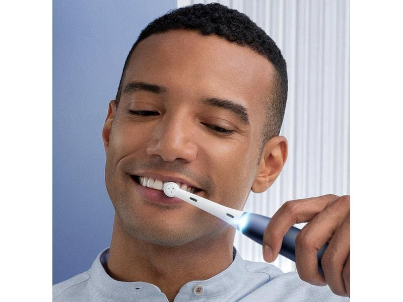 Oral-B Mikrovibrationszahnbürste iO Series 7N, Saphirblau
