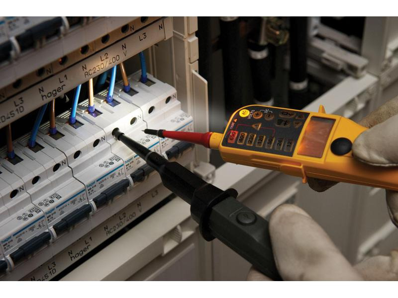 Fluke Spannungsprüfer T130 VDE max. 690V ac/dc