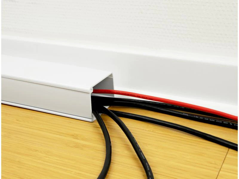 Delock Kabelkanal selbstklebend 1 m x 26 mm Weiss