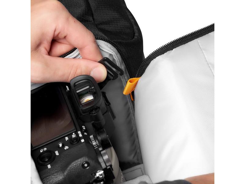 Lowepro Fotorucksack Fastpack BP 250 AW III