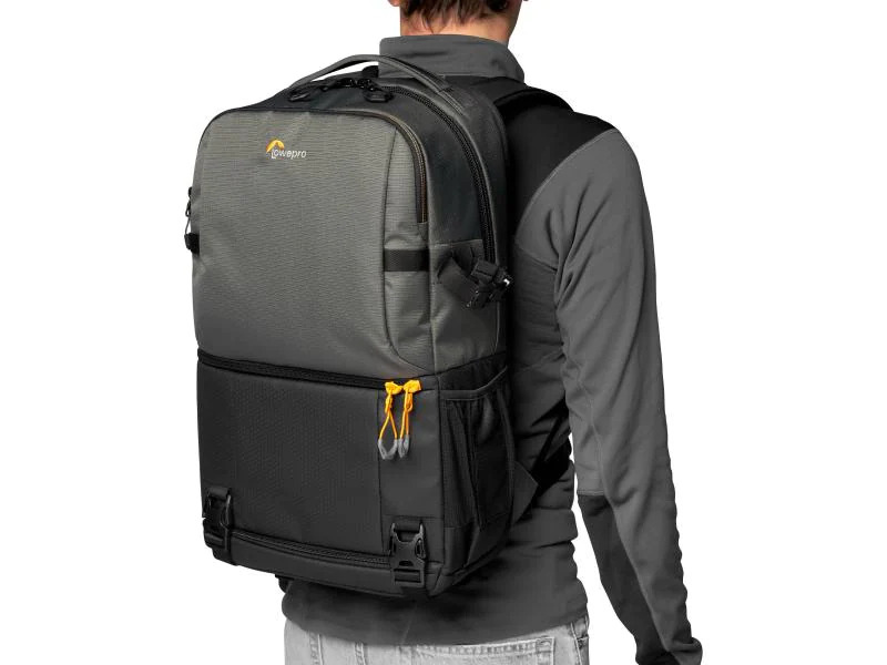 Lowepro Fotorucksack Fastpack BP 250 AW III