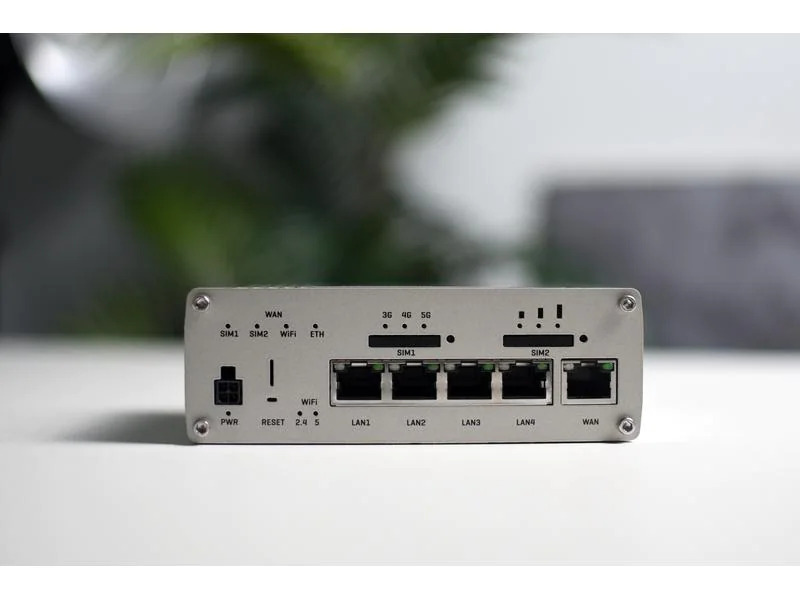 Teltonika LTE-Industrierouter RUTX50 4G, WiFi-5, 5x GE LAN
