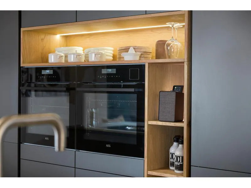 Pure Internet Radio Evoke Spot Coffee Black