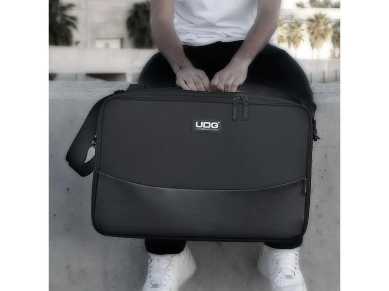 UDG Gear Transporttasche U7101BL Urbanite MIDI Controller Sleeve