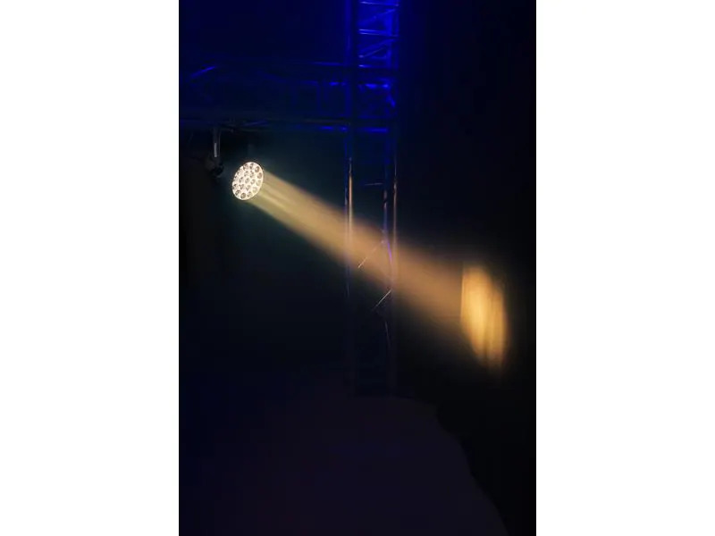 BeamZ Pro Scheinwerfer BAC550Z Zoom Par