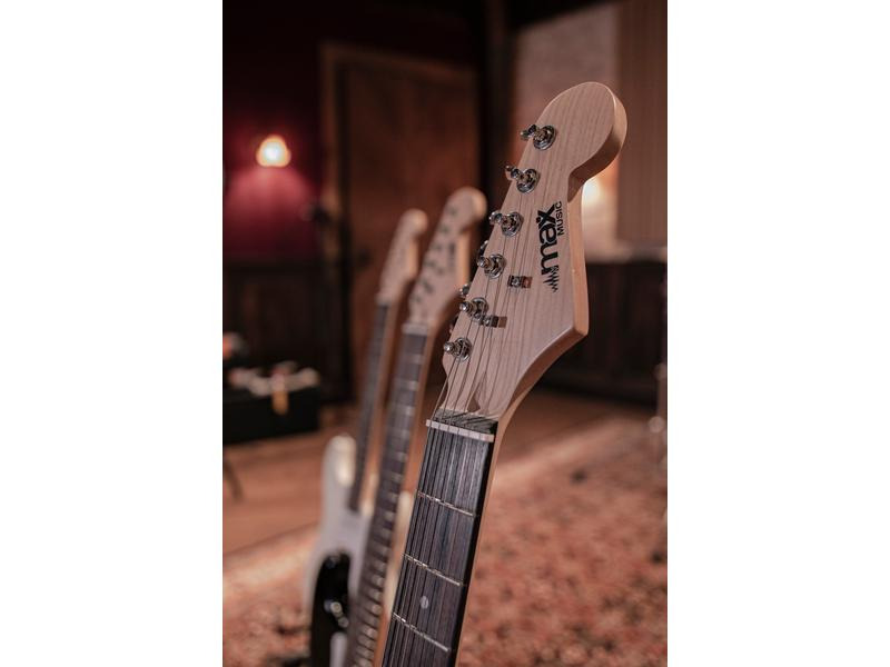 MAX E-Gitarre GigKit Rot