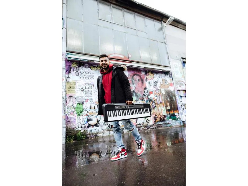 Casio Keyboard LK-S250